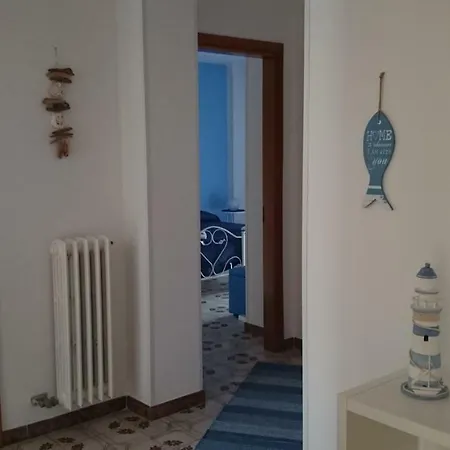 Blue Holiday Apartment *